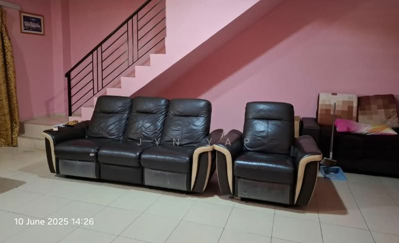 2-storey Terraced House for Sale in Bukit Ubi (Kuantan) - Jyn Yap - Living Room - PropertyGuru.com.my
