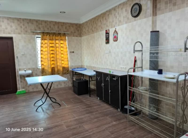 2-storey Terraced House for Sale in Bukit Ubi (Kuantan) - Jyn Yap - Kitchen - PropertyGuru.com.my