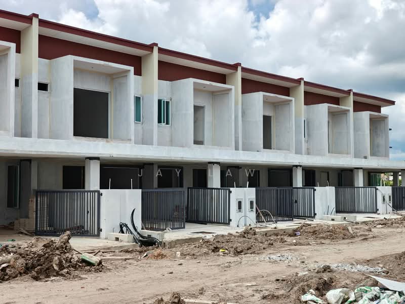 2-storey Terraced House for Sale in Petra Jaya (Kuching) - Jay Law - Exterior - PropertyGuru.com.my