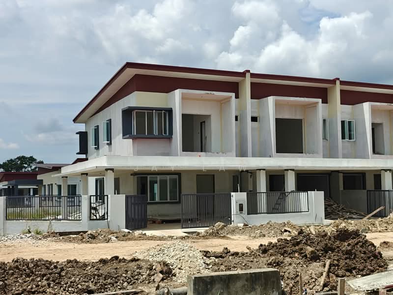 2-storey Terraced House for Sale in Petra Jaya (Kuching) - Jay Law - Exterior - PropertyGuru.com.my