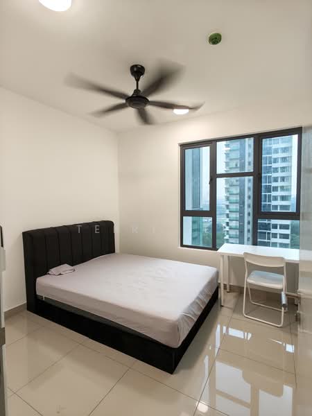Kediaman Servis untuk Dijual di Twin Residences - Terry Yee - Bedroom - PropertyGuru.com.my