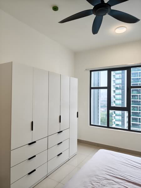 Kediaman Servis untuk Dijual di Twin Residences - Terry Yee - Bedroom - PropertyGuru.com.my