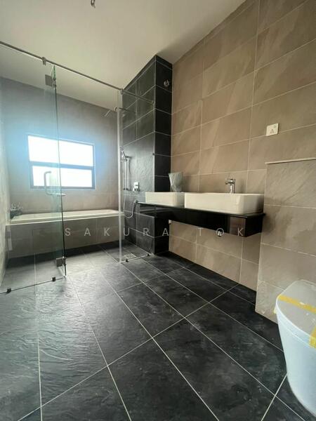 For Rent - Danga Sutera