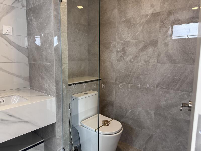 Semi-Detached House for Sale in Lakeside Residences (Puchong) - Berwynn Chia - Bathroom - PropertyGuru.com.my