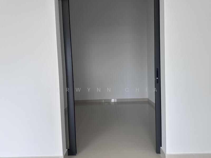 Semi-Detached House for Sale in Lakeside Residences (Puchong) - Berwynn Chia - Corridor - PropertyGuru.com.my