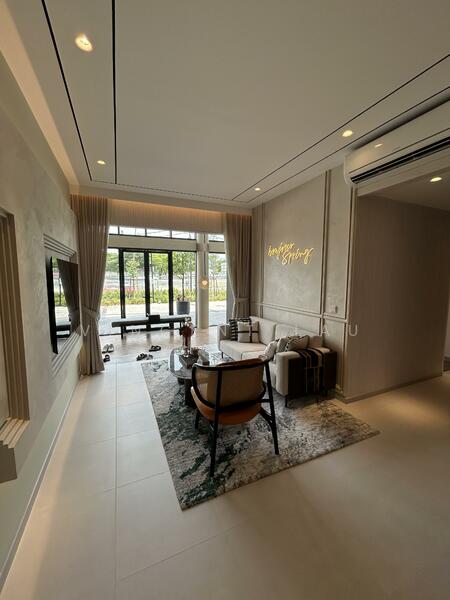 Servis Apartment untuk Dijual di Stellaris @ Riana Dutamas - Vincent Lau - Living Room - PropertyGuru.com.my