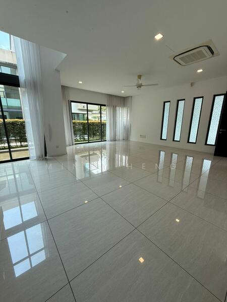 Semi-Detached House for Sale in Leisure Farm (Gelang Patah) - Mindy Heng - Living Room - PropertyGuru.com.my