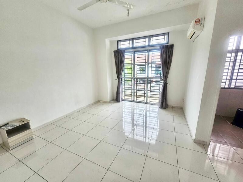For Sale - Autumn Breeze 3 Storey Superlink XL House, Taman Nusa Sentral