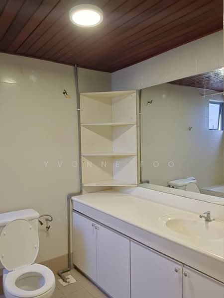 Kondominium untuk Disewa di Menara Bukit Ceylon - Yvonne Foo - Bathroom - PropertyGuru.com.my