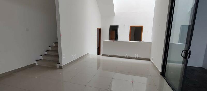 Main Entrance Foyer