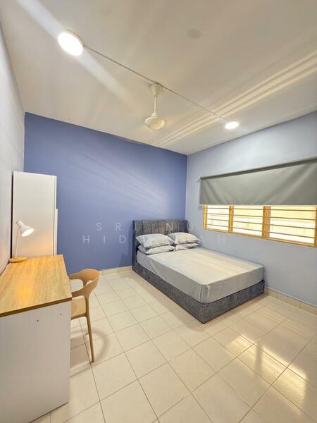 Medium Bedroom 2