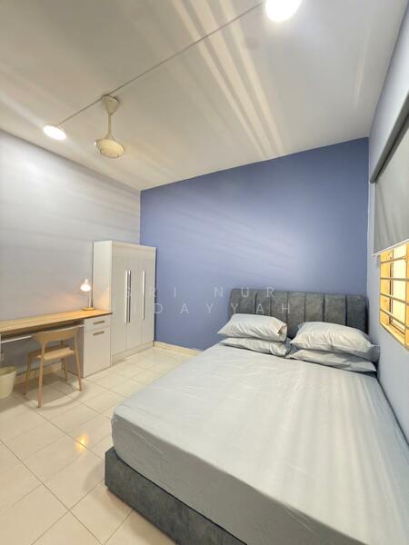 Medium Bedroom 2