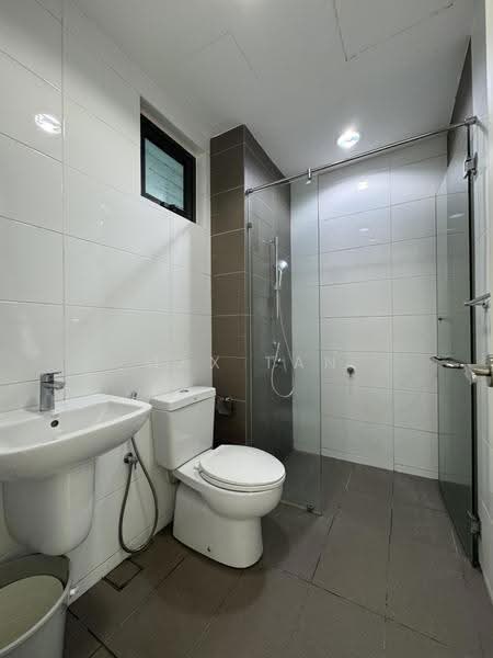 Service Residence for Sale at Tropicana Avenue - Max Tan - Bathroom - PropertyGuru.com.my