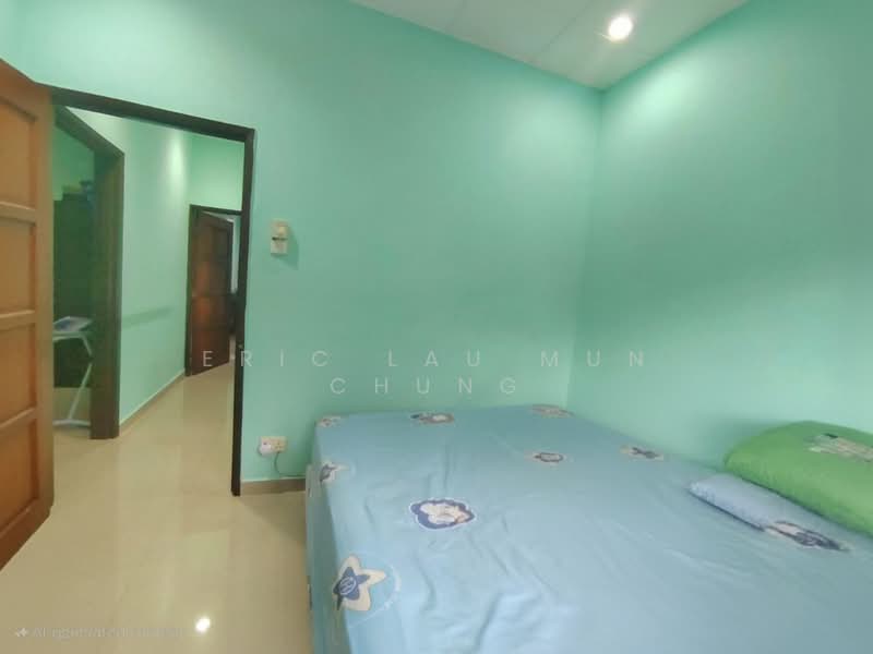 Taman Kinrara Seksyen 2, TK2 untuk Untuk Dijual - RM 688,000, Apr 2026 - Bedroom - PropertyGuru.com.my