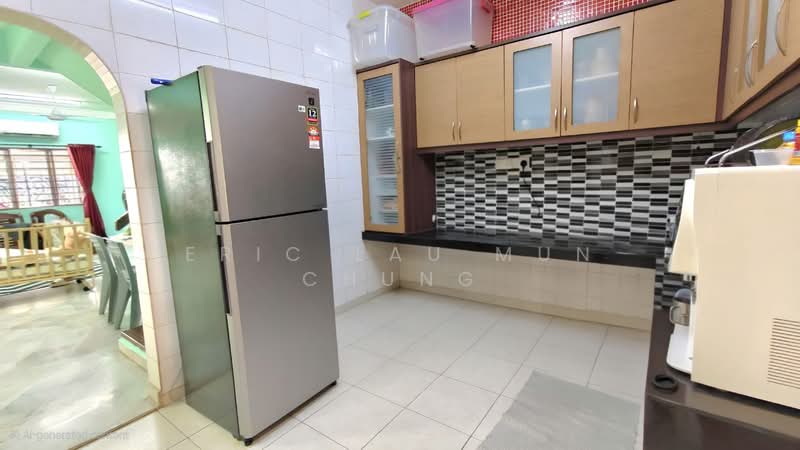 Taman Kinrara Seksyen 2, TK2 untuk Untuk Dijual - RM 688,000, Apr 2026 - Kitchen - PropertyGuru.com.my