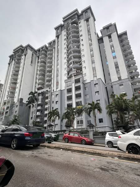 Kondominium untuk Dijual di Amadesa Resort Condominium - SL Yap - Exterior - PropertyGuru.com.my