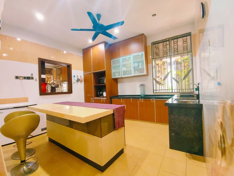 Bungalow for Sale in Taman Kempas 1 (Kulim) - Fish Ling - Kitchen - PropertyGuru.com.my