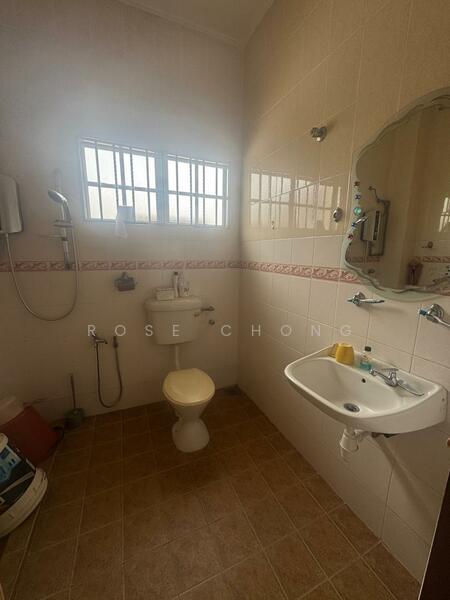 Terraced House for Sale in Seksyen 32, Kemuning Green Ville (Shah Alam) - Rose Chong - Bathroom - PropertyGuru.com.my