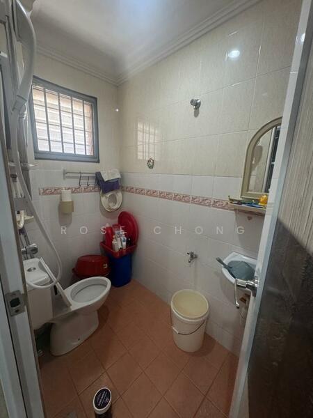 Terraced House for Sale in Seksyen 32, Kemuning Green Ville (Shah Alam) - Rose Chong - Bathroom - PropertyGuru.com.my