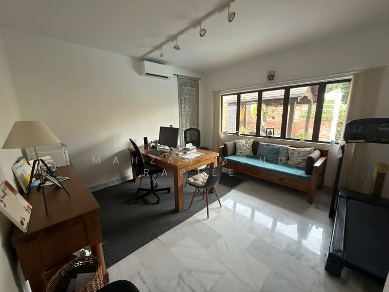 Rumah Banglo untuk Dijual di Tanjung Gemok (Port Dickson) - Mahzah Mohd Rapiee - Study - PropertyGuru.com.my