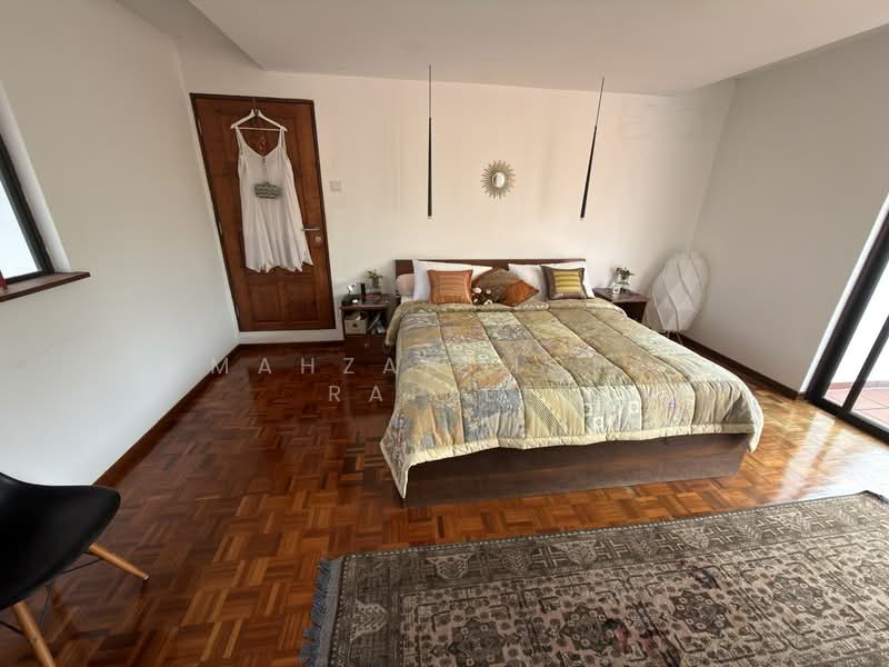 Bungalow for Sale in Tanjung Gemok (Port Dickson) - Mahzah Mohd Rapiee - Bedroom - PropertyGuru.com.my