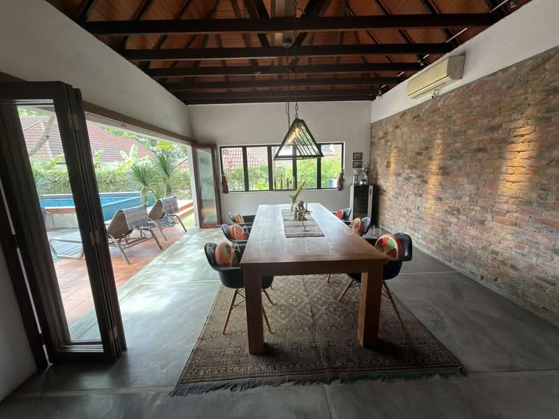 Bungalow for Sale in Tanjung Gemok (Port Dickson) - Mahzah Mohd Rapiee - Dining Room - PropertyGuru.com.my