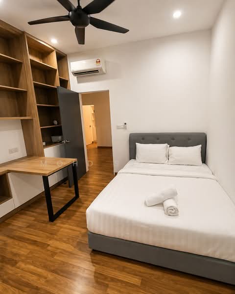 Condominium for Sale at Ayden Townhouse Warisan Puteri - Mohd Shafik - Bedroom - PropertyGuru.com.my