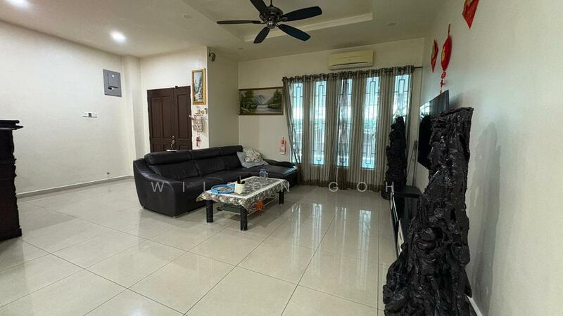 2.5-storey Terraced House for Sale in Taman Teratai Indah (Butterworth) - Wilson Goh - Living Room - PropertyGuru.com.my