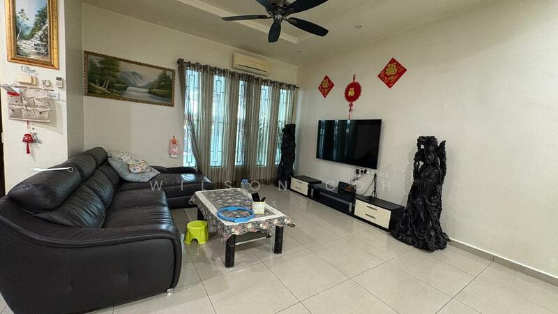 2.5-storey Terraced House for Sale in Taman Teratai Indah (Butterworth) - Wilson Goh - Living Room - PropertyGuru.com.my