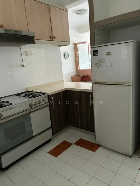 Kondominium untuk Dijual di Marina Tower (Ratu Mutiara) - Javios Ng - Kitchen - PropertyGuru.com.my