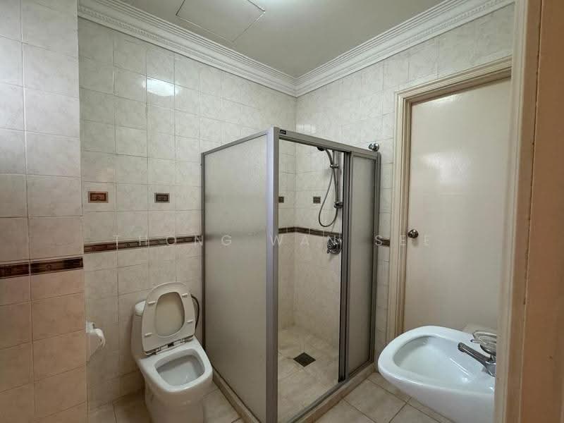 Kondominium untuk Dijual di The Sanctuary - Thong Wan See - Bathroom - PropertyGuru.com.my