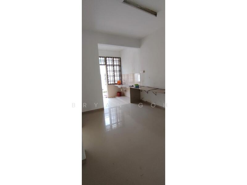 Taman Sri Pulai Perdana untuk Untuk Dijual - RM 520,000, Mac 2026 - Kitchen - PropertyGuru.com.my