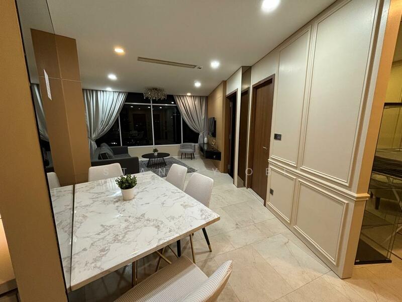 Dinning Table