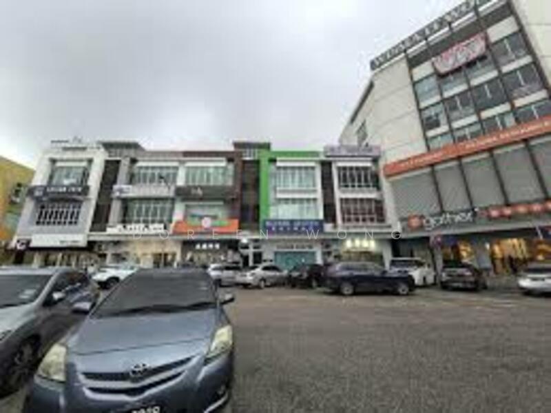 Untuk Disewa - Austin height offie first floor for rent