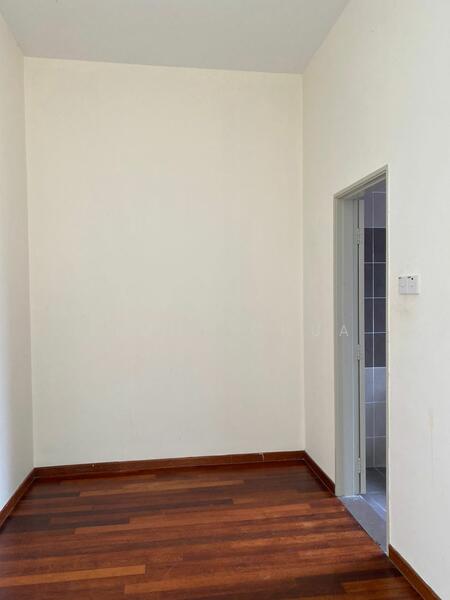2-storey Terraced House for Sale in Goodview Heights (Kajang) - Kimmy Chua - dressing area - PropertyGuru.com.my