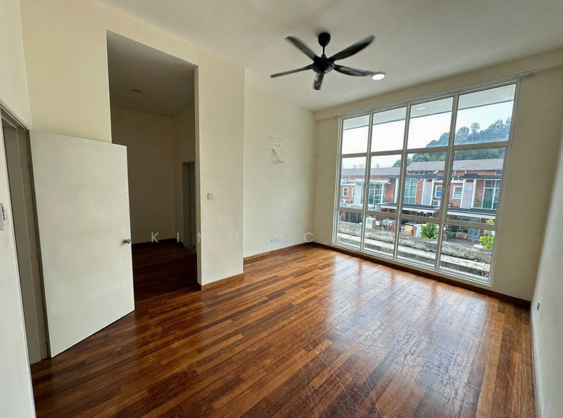 2-storey Terraced House for Sale in Goodview Heights (Kajang) - Kimmy Chua - Master Bedroom - PropertyGuru.com.my