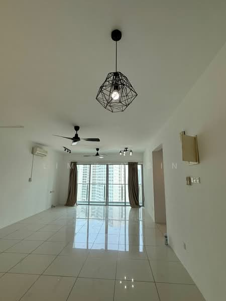 Kondominium untuk Disewa di The Latitude Condominium - Lim Keh Sin - Living Room - PropertyGuru.com.my