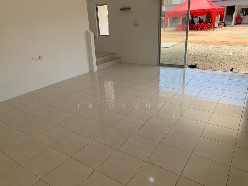 2-storey Terraced House for Sale in Desa Pinggiran Bayu (Mantin) - FB Chong - Living Room - PropertyGuru.com.my