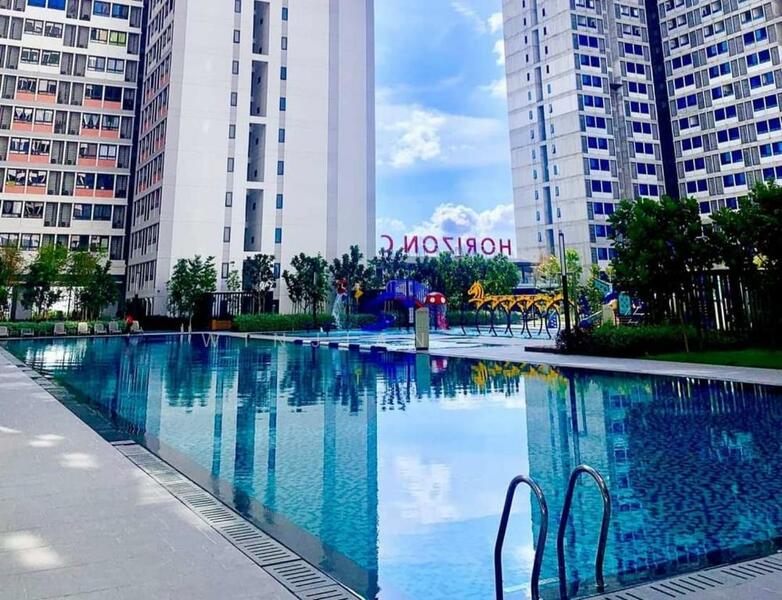 Servis Apartment untuk Disewa di Horizon Suites - Winjian Lim - Pool - PropertyGuru.com.my