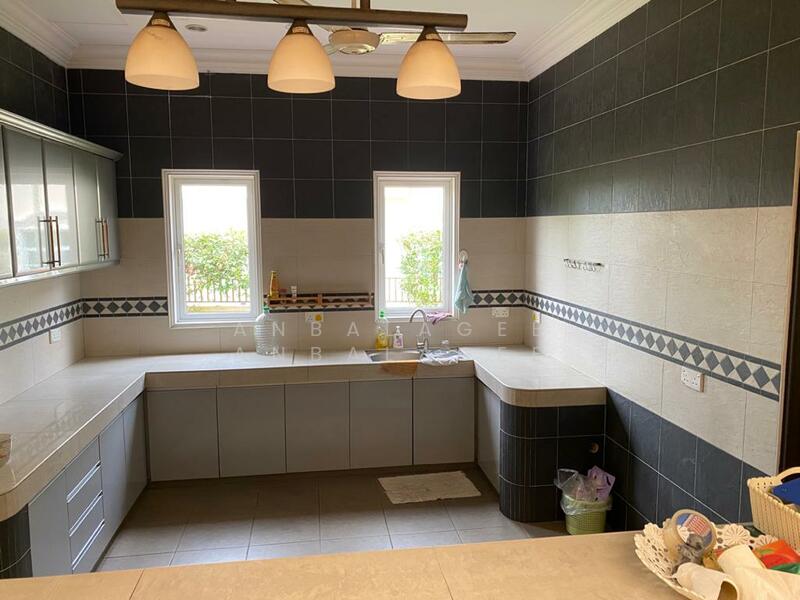 Rumah Banglo untuk Dijual di Country Heights (Kajang) - Anbalagee Anbalagee - Kitchen - PropertyGuru.com.my