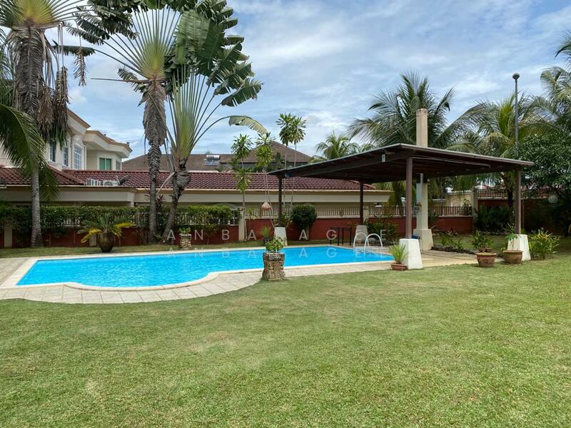 Rumah Banglo untuk Dijual di Country Heights (Kajang) - Anbalagee Anbalagee - Exterior - PropertyGuru.com.my