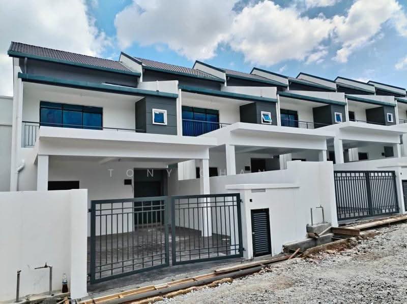 2.5-storey Terraced House for Sale in Taman Selayang Permata (Batu Caves) - Tony Chang - Exterior - PropertyGuru.com.my