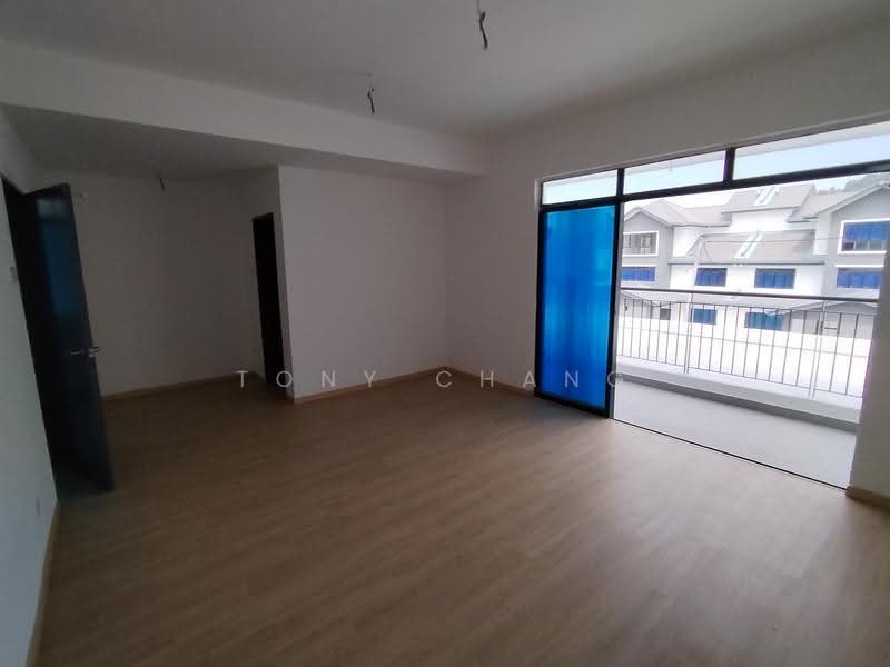 2.5-storey Terraced House for Sale in Taman Selayang Permata (Batu Caves) - Tony Chang - Living Room - PropertyGuru.com.my