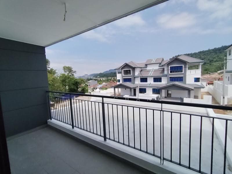 2.5-storey Terraced House for Sale in Taman Selayang Permata (Batu Caves) - Tony Chang - Balcony - PropertyGuru.com.my
