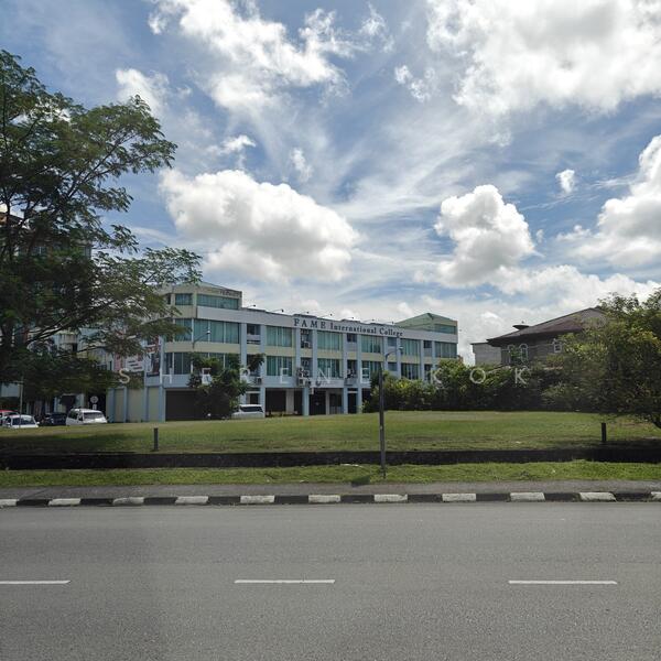 Shop for Sale in Kuching (Sarawak) - Sherene Kok - Exterior - PropertyGuru.com.my