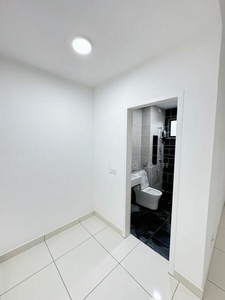 Master Bedroom Bathroom