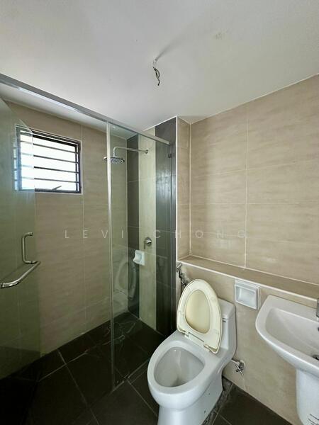 Rumah Berkembar untuk Dijual di Bandar Baru Sri Klebang (Chemor) - Levi Chong - Bathroom - PropertyGuru.com.my