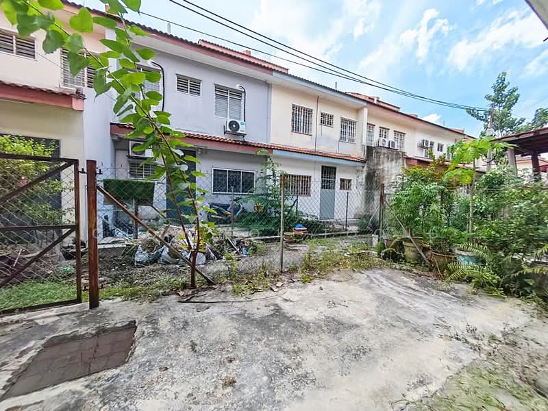 Rumah Teres 2-Tingkat untuk Dijual di Taman Putra Prima (Puchong) - Chow Kok Toong - Exterior - PropertyGuru.com.my