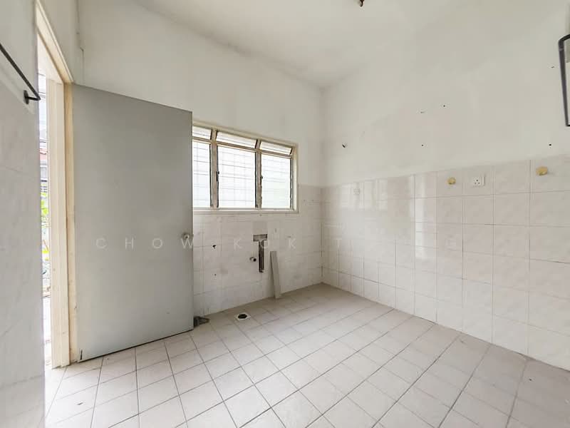 Rumah Teres 2-Tingkat untuk Dijual di Taman Putra Prima (Puchong) - Chow Kok Toong - Kitchen - PropertyGuru.com.my