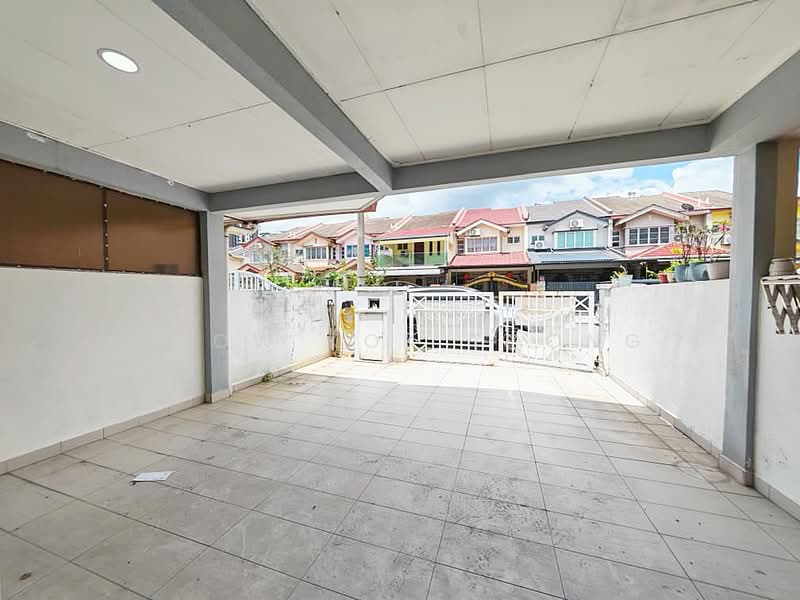 Rumah Teres 2-Tingkat untuk Dijual di Taman Putra Prima (Puchong) - Chow Kok Toong - Exterior - PropertyGuru.com.my